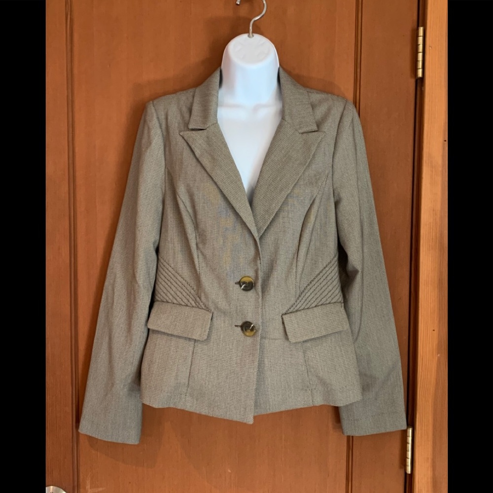 NWT XOXO Sz L (Jr) Brown & Beige Blazer, Details